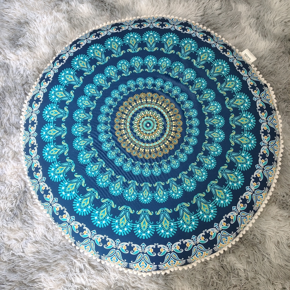 *Like New* Codi Navy Blue Mandala 32" Meditation Round Memory Foam Floor Pillow